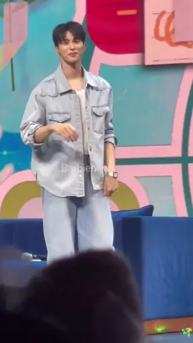 Seon-jaeyaa Flying kiss😭😍🤭❤️❤️❤️❤️  #byeonwooseok #byeonwooseokedit #lovelyrunner #flyingkiss #sunjae #fanmeeting #bangkok 