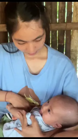 breastfeeding baby#breastfedbabe 