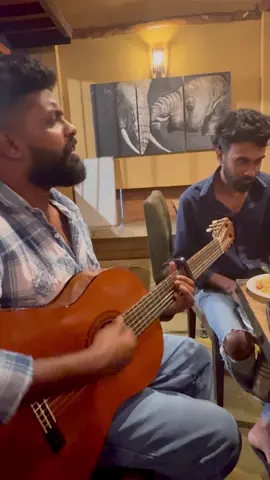 නුඹ මාගෙ හද අරගන්.. ♥️🥺 #foryou #foryoupage #fypシ #fyp #sandalanga #nubamage ##onemillionaudition #anushkanavod #anushka #srilankatiktok #feelings #song #viral #guitar #mediaset #tiktok #status #cover 