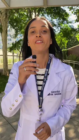 Nossas profissionais de gestão de saúde vieram para desmistificar mentiras sobre doação de sangue! ✅ Doar sangue não oferece riscos a saúde se você preencher todos os requisitos; ✅ Quem tem tatuagem pode doar após 6 meses do procedimento; ✅ A doação de sangue leva em torno de 30 minutos e pode ser agendada com antecedência.  Doe sangue! Você pode salvar até 4 vidas 🩸 #doesangue #doevida #shinsaude