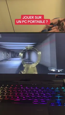 Qui joue que sur lecran du pc portable ? #test #gamer #jeux #pc #callofduty 