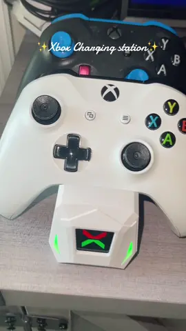 XBOX CONTROLLER CHARGER! #xbox #xboxcontroller #controllerchargingstation #xboxone #GamingOnTikTok #GamingSetup #gaminglife #tiktokshopsummersale 