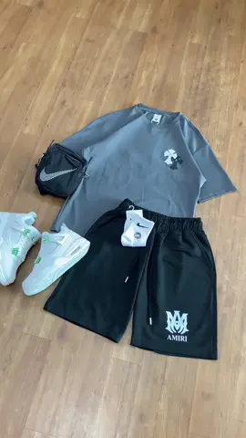 Guess the price of this combo🤭 Delivery all over Nepal 🇳🇵 Location:Jadibuti, Opposite of Salt Trading Cooperation Limited  ☎️:9749722929 Dm us on Instagram for further inquiries ❤️ #lamadclosetnepal #hoodzonenepal🇳🇵 #comboset #fypシ゚ 