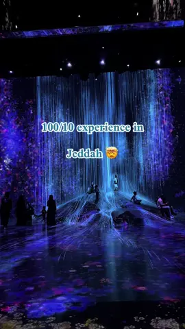 The teamlab borderdeless immersive art experience in Jeddah is a MUST DO ✅ @teamLab / チームラボ  #teamlab #borderless #art #saudiarabia🇸🇦 #jeddah 