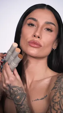 Quer saber os principais atributos do nosso Stick Pele? 🩶  Garanta seu Stick Pele durante a pré-venda exclusiva, link de inscrição na bio.