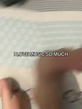 always excited for music. #linger #4upage #coversong #music #ilovemusic #4u #music #lovemusic #ilovemusic #songs #linger #90smusic #90s #90saesthetic #old #oldmusic #radio #radiotape #disc #tape #nicemusic #nicesong #nice 
