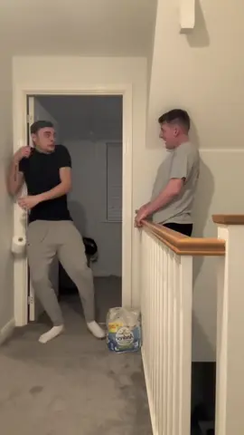 Poor paul 🤣🤣🤣 #scarecam #scareprank #scaring #pranks #jumpscare #lol #funny #funnyprank #fail #failsarmy #tiktokfunny #fyp 