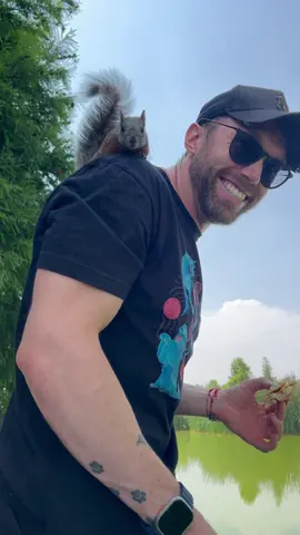 Haciendo nuevos amigos 🫶🏻 🐿️ 