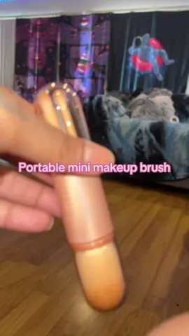 #travel#fyp#foryou#foryoupage #makeup #minimakeupbrush 