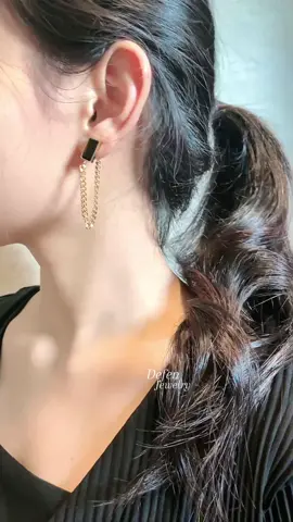 Anting Lydia🫶🏻✨ #antingkekinian #titaniumjewelry #mewahtidakharusmahal #rings #live #jewelry #fashiontiktok #fashionable #titaniumantikarat #antikarat #awet #glamour 