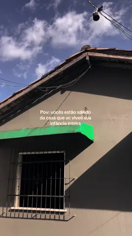 Essa casa foi a minha infancia, fui uma criança(me considero ainda um pouco)  extremamente feliz! #foryou #fyp #fypシ #foryoupage #mudança 