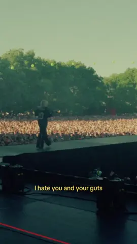 god I love her 🥰🥰🥰🥰