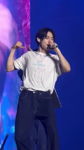 Excuse me have you seen this hip thrust king??? 🤭 #kpopfyp #kpop #tomorrow_x_together #txtactpromisetour #txtyeonjun #txtyeonjunedit #yeonjun #txtmoa #txtedits #txt_official_bighit 