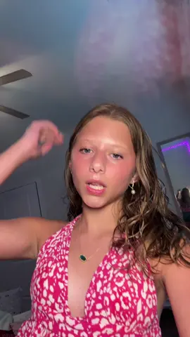 The sock tan line😭💀#feltpretty #fyp #foryoupage #viral #lipsync #shein #natualhair #feet #dontlookatmyfeet 