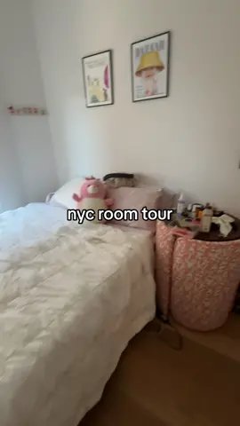 literally obsessed w my room and w living in nyc #foryou #fyp #fypシ #foryoupage #nyc #newyork #newyorkcity #apartment #RoomTour #urbanoutfitters #aesthetic #ny 