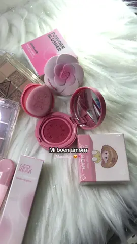 Todo esto en nuestro instagram @_melymakeup_ 😍💗| #melymakeup #gegebear #cappuvini #magiccasa #herorange #daimanpu #jaded #maquillaje #colombia #envioscolombia #armeniaquindio #kbeauty #cbeauty #jbeauty #emprendimiento #parati #fyp #foryoupage #bunnylips 