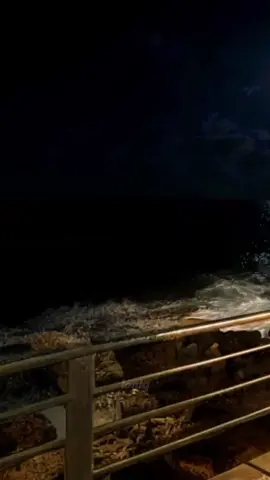 ♡ #عيني_عليك #نانسي_عجرم #عيني_عليك_انا_عيني_عليك #capcut #music #تصميم_فيديوهات🎶🎤🎬 #حالات #تصميم #تصميمي #explore #viral #foryou 