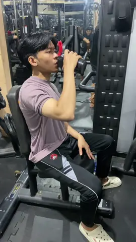 weekend kita isi dengan berolahraga, olahraga apapun bagus asal konsisten #gym #motivasi #motivation 