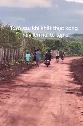 #Minh_Tuệ #Suminhtue #thầy_minh_tuệ #Sư_Minh_Tuệ #xuhuong  16/6 Sau khi khất thực xong Thầy lên núi tu tập. Thầy ở rất xa nhà, nên bà con đừng đến làm phiền cuộc sống gia đình Thầy nữa. Cũng đừng tìm Thầy nữa.