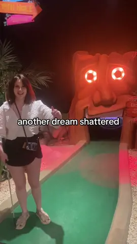 Cant believe this never made it on to TikTok last summer @Alice E Mayer #friends #Summer #cardiff #minigolf #funny #fyp #fypシ 