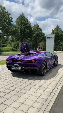 Revuelto soundcheck 🔥 #hamburg #lamborghini #revuelto #sound #car #foryou #foryoupage #fyp #viral