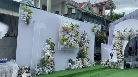 1 chiếc rạp mát mẻ cho chú rể Quang Anh giữa mùa hè nóng bức #Thuyhoa_Decor #Trang_Trí_Tiệc_Cưới #rapcuoi #trangtrigiatien #Wedding_Decor #Dienchau #Nghean 