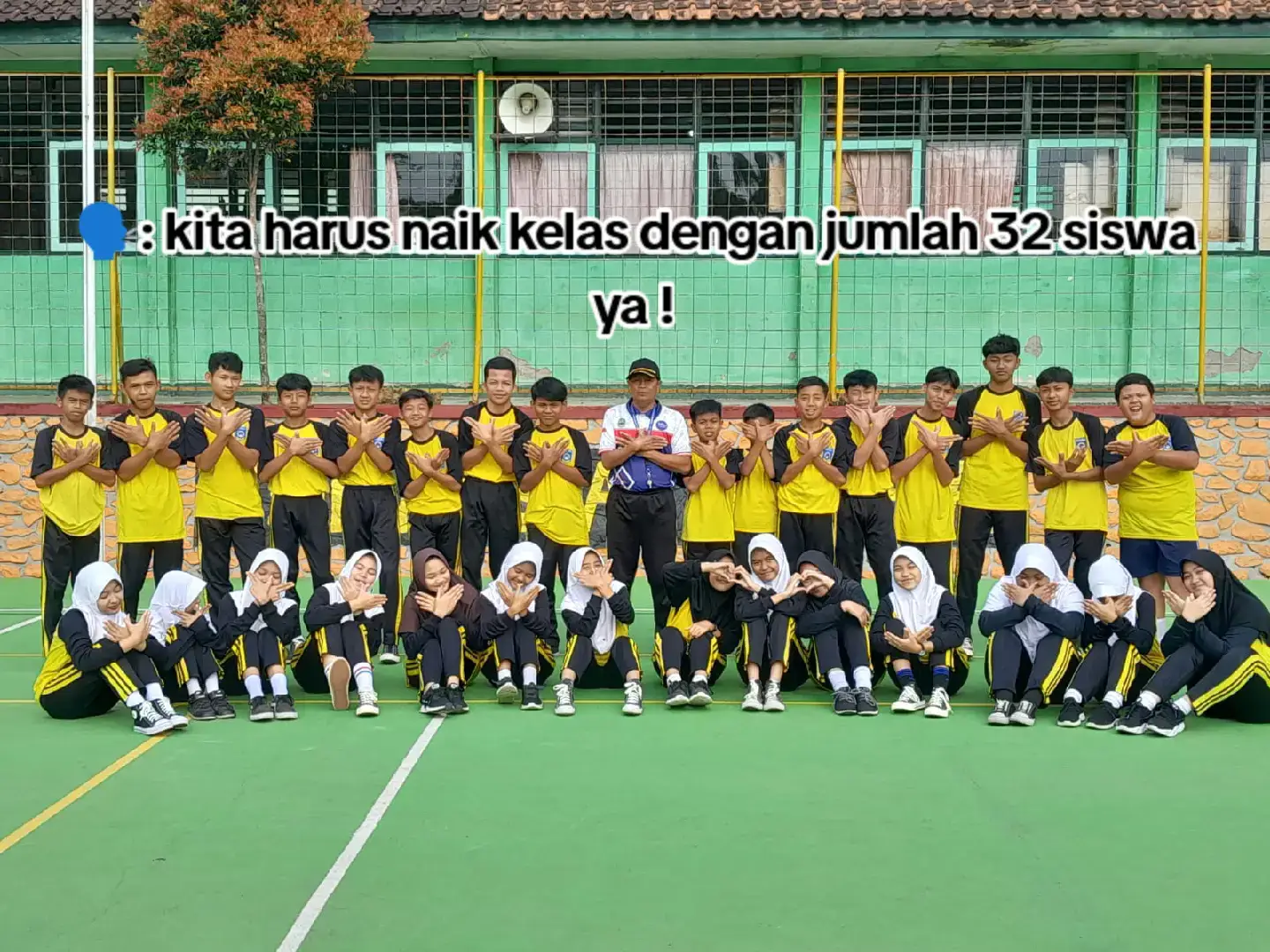 Al - Fatihah cees🥺🤍🤜🤛 #smpstory🌻 #foryou #fypage #maenyateufyp #kelasasik🤙 