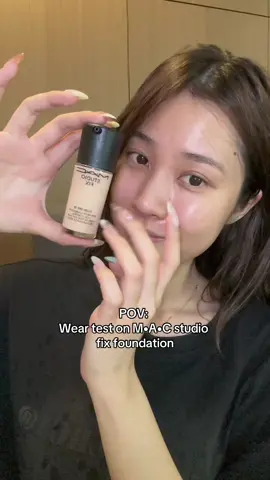 Here’s my result testing on M•A•C new studio fix fluid foundation on my oily skin for 10 hours !!  Even I recommend to oily skin but the silky texture quite hydrating on my skin too so dry skin can give a try too!!  It’s now available at all M•A•C offline and online store!  Try this out !! #maccosmetics #maccosmeticmalaysia #macstudiofix #iwearmac #longwearingmakeup  @maccosmeticsmalaysia 