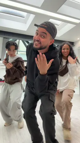 🕷️ SPIDER 🚗 ✨✨✨✨✨ @Gims dc @Stephane Legar  🧥 @SWEET PANTS  #trend #dance #danse #spider #gims 