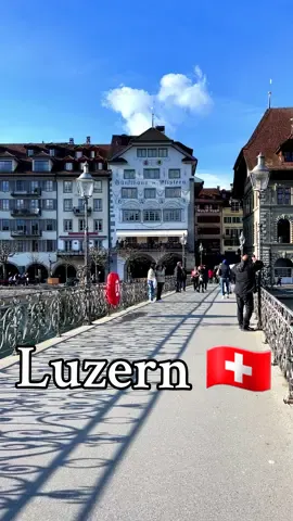 Luzern 🇨🇭  . . . #foryou #oldcity #swiss #switzerland #luzern #lucerne #swisscity #swisstravel 