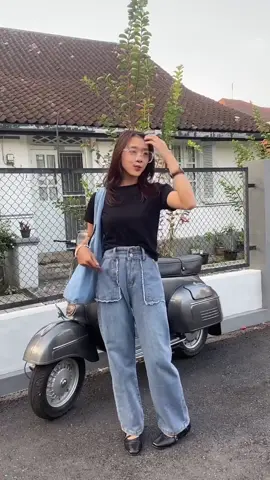 Naik sprint + pakai tas Hobo dari @Colour Company makin cantik ga sihh #vespaklasik #vespaspint #fyp #fypシ゚viral 