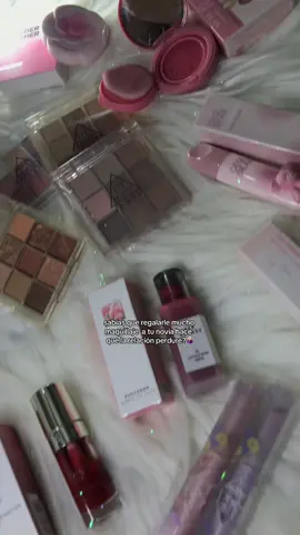 Todo esto en nuestro instagram @_melymakeup_ 😍💗| #melymakeup #gegebear #cappuvini #magiccasa #herorange #daimanpu #jaded #maquillaje #colombia #envioscolombia #armeniaquindio #kbeauty #cbeauty #jbeauty #emprendimiento #parati #fyp #foryoupage #bunnylips 