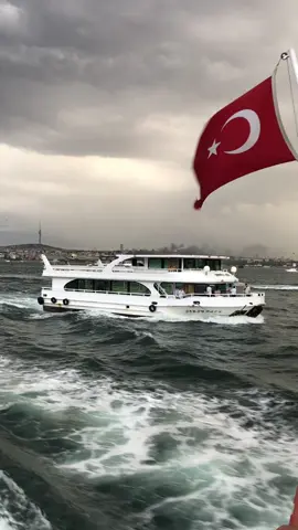 #اسطنبول #تركيا #تركيا🇹🇷اسطنبول #عرب #بحر #اكسبلورexplore #fyyyyyyyyyyyyyyyyyyy               أجواء إسطنبول غير دايما🌧️☂️🥺🇹🇷