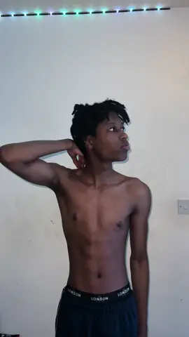 guys is this what you call wide clavicles or is this just something else #fyp #bulking #skinny #gym #transformation #motivation #genetics #inspiration #Fitness 