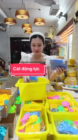 Có gì ở bên trong hộp đồ chơi cát động lực ? #cohoaidochoi #catdongluc #dochoitreem 