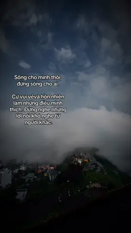 Sống cho mình thôi, đừng sống cho ai cứ vui vẻ, và hồn nhiên làm những điều mình thích đừng nghe những lời nói khó nghe từ người khác#tramcamxuc207 #tamtrang 