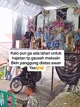 Klo aku jd MUA nya tkt bobrok panggung nya 🤣kasian pengantin nya😄 #pengantinviral #pernikahanviral #videoviral #fypシ゚viral #fypage 