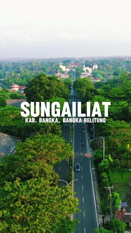 Sungailiat adalah ibu kota Kabupaten Bangka yang sekaligus menjadi pusat pemerintahan dan perekonomian dari Kabupaten Bangka. Sungailiat juga merupakan sebuah wilayah kecamatan di Kabupaten Bangka, provinsi Kepulauan Bangka Belitung, Indonesia.#drone #kota #bangka #wisataindonesia #ttpetualangnewbie #ttpetualangstar #ttpetualangpro 