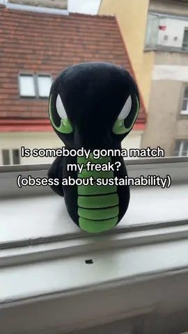 Sneki Snek ❤️🌍🌳♻️ #razer #gaming #GamingOnTikTok #SnekiSnek #Sustainability 