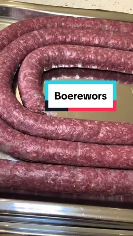 Replying to @Budget_Gaming #southafricatiktok #saffasabroad #afrikaanstiktoks #boerewors #DIY #lekker #viral #fyp #munday #southafricanfood #braai #afrikaans @🎩 Paul M 🎩 