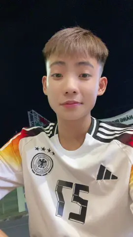 3 ngày ngủ được ngày 3 tiếng :)))