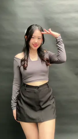 Have u seen my bf?! 😖🥰 #fyp #newcolor #fitcheck #outfitidea #dancechallenge #haveuseenmyboyfriend #outfitcheck 