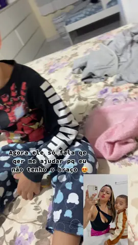 Agora o caio so fala qe qer me ajudar pq eu nao tenho o braço😍#maedemenino #amordemae #superacao 