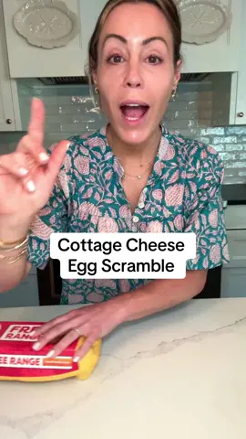Cottage Cheese Egg Scramble - 20 grams of protein per serving using my favorite @Happy Egg Co. USA eggs #happyeggpartner 