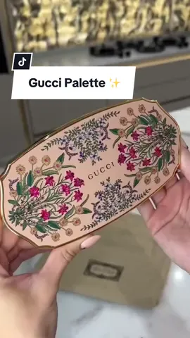 Gucci Palette ✨🛍️ She’s a piece of ART 🎨 @Gucci #gucci #guccigang🇳🇵 #guccigang #guccimodelchallenge #guccibeauty #guccimakeup #unboxingvideo #unboxing #makeupunboxing 