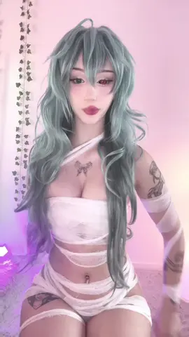 who wanna be my kaneki? #etoyoshimura #tokyoghoul #cosplay #foryou #fakebody 