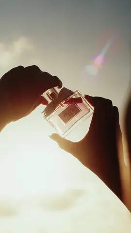 Miss Dior Parfum, the expression of joy, elegance and love. @Diorbeauty #MissDior #LoveOutLoud #MissDiorParfum #diorbeautylovers