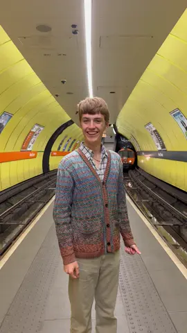 *Smallest in terms of height of the vehicle from the platform* #trains 
