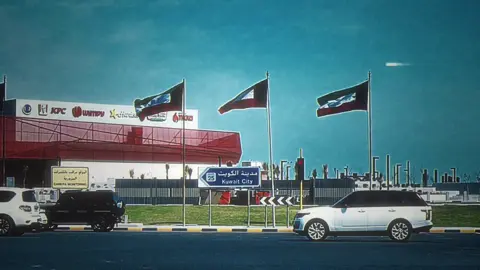 سنتَين ..
ٰ
ٰ
ٰ
ٰ#محمد_عبده #abdu #سفر #كل_عام_وانتم_بخير #القنفذه #القنفذة #الكويت #كويت #مطار_الدمام #خط_الساحل #ساحليات 