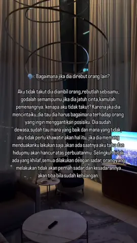 kalau dia tergoda berarti dia milikmu simpelkan? Haaa masa gtu aja ribet😊🙏🏻. setidaknya aku percaya jika sesuatu yg hilang dariku jika dia miliku, maka dia akan tetap kembali padaku…kalopun aku memaksa agar dia tetap tinggal bukan takdir yang salah melainkan aku yg ngotot tetap bertahan sama orang yg salah.🥹🥹